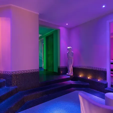 Sina De La Otel Milano