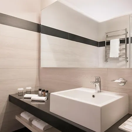 Sina De La 4* Milano
