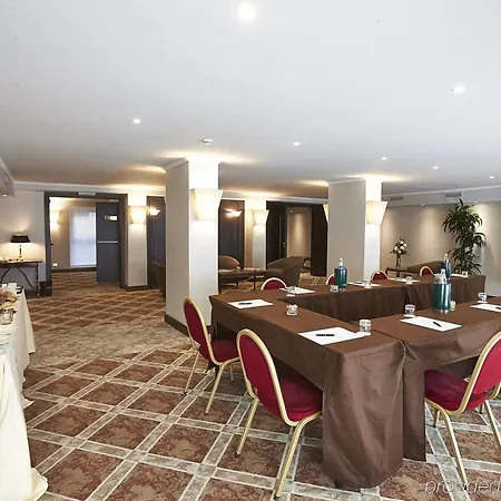 Hotel Sina De La 4*