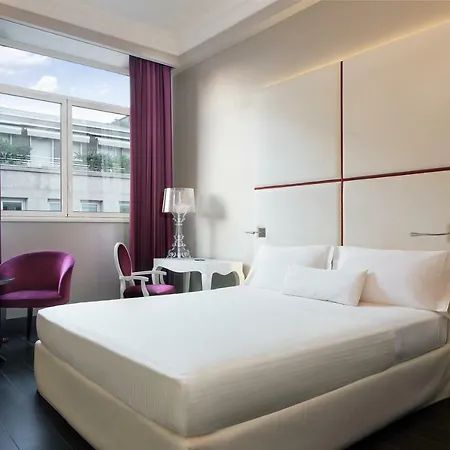 Hotel Sina De La 4*