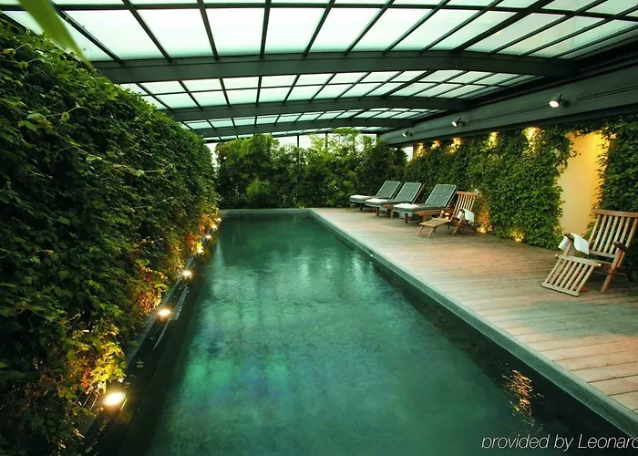 Sina De La Hotell Milano